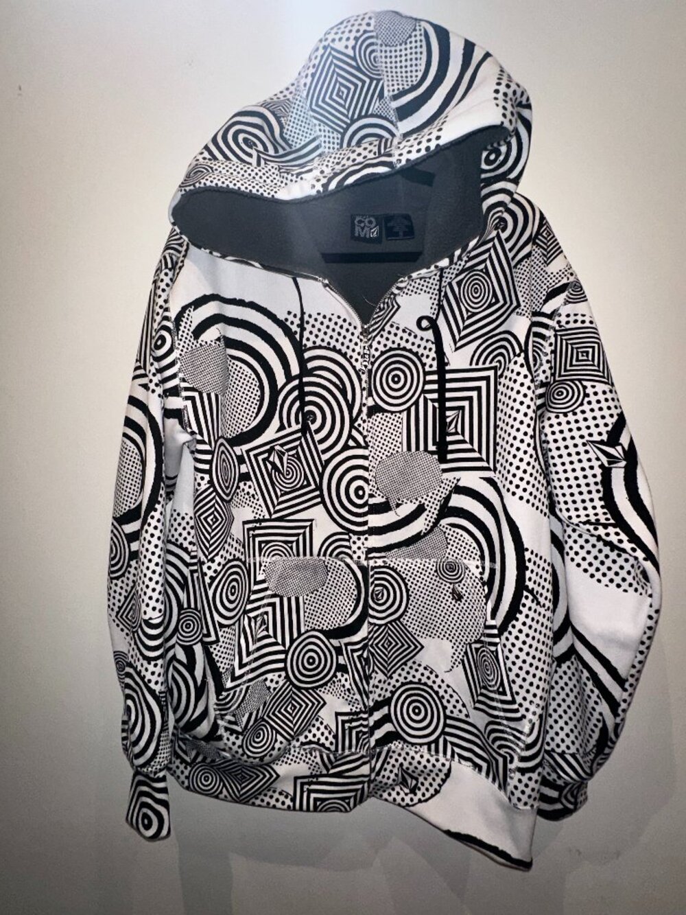 Volcom Black and White Geometric Op-Art Sherpa Lined Zip Hoodie